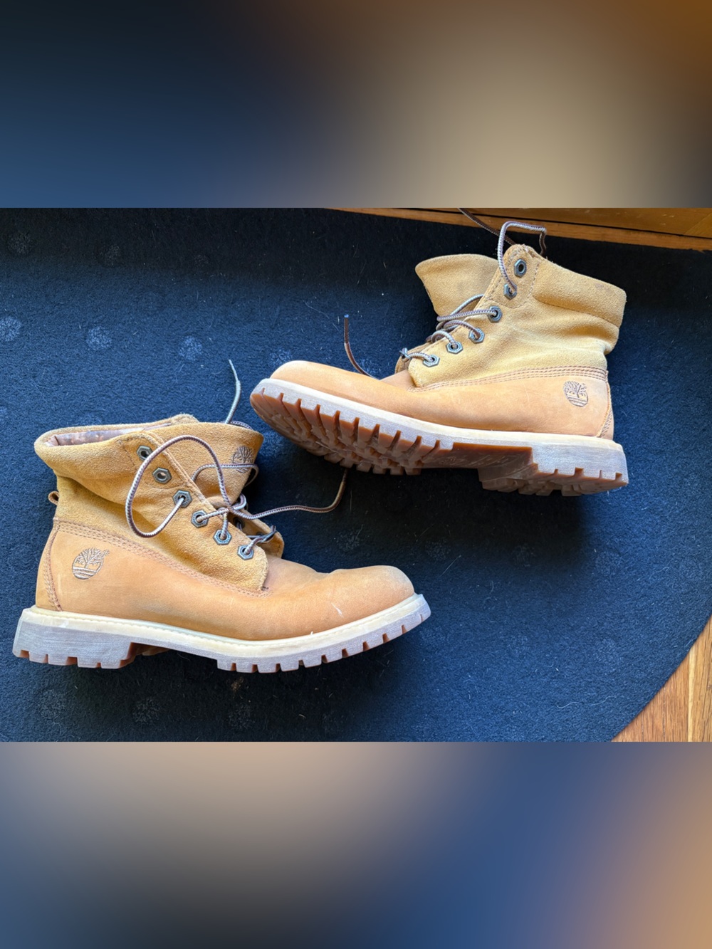 Timberland roll-top boots with brown watercolor interior, women 6.5